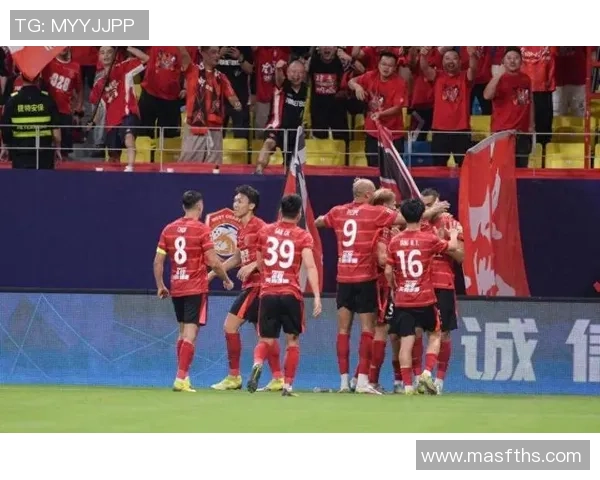 中国足球市场迎来新机遇足球明星们纷纷准备登陆中国联赛