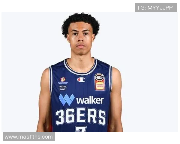 重庆篮球队与北京篮球队赛后复盘个人能力分析与表现对比 重庆篮球队与北京篮球队赛后复盘个人能力分析与表现对比