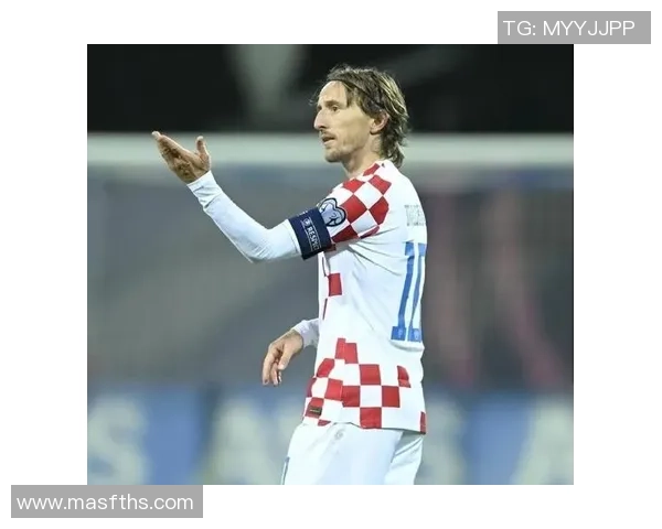 从默默无闻到闪耀绿茵场最意外的足球明星背后的奋斗故事 从默默无闻到闪耀绿茵场最意外的足球明星背后的奋斗故事