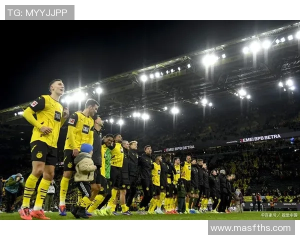 与足球明星的偶遇与成长之路:我与他们的故事与梦想交汇 与足球明星的偶遇与成长之路:我与他们的故事与梦想交汇